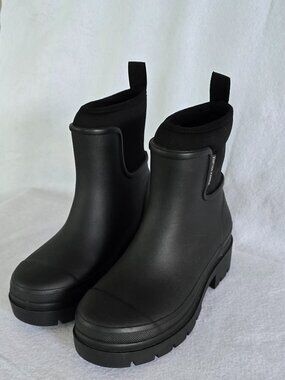 Merry People Black Ankle Rain Boots — Like New / Chunky Lug Sole